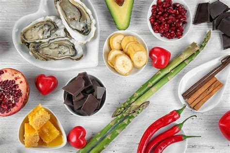 13 alimentos afrodisíacos para aumentar a libido (com receitas)